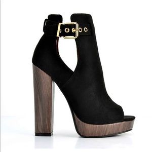 Shoe Republic La Women’s Platform Block High Heels